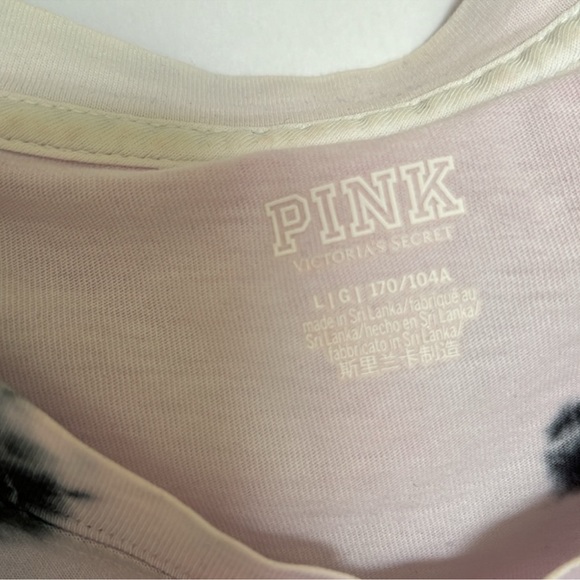 VS PINK CAMPUS TEE - Picture 8 of 9